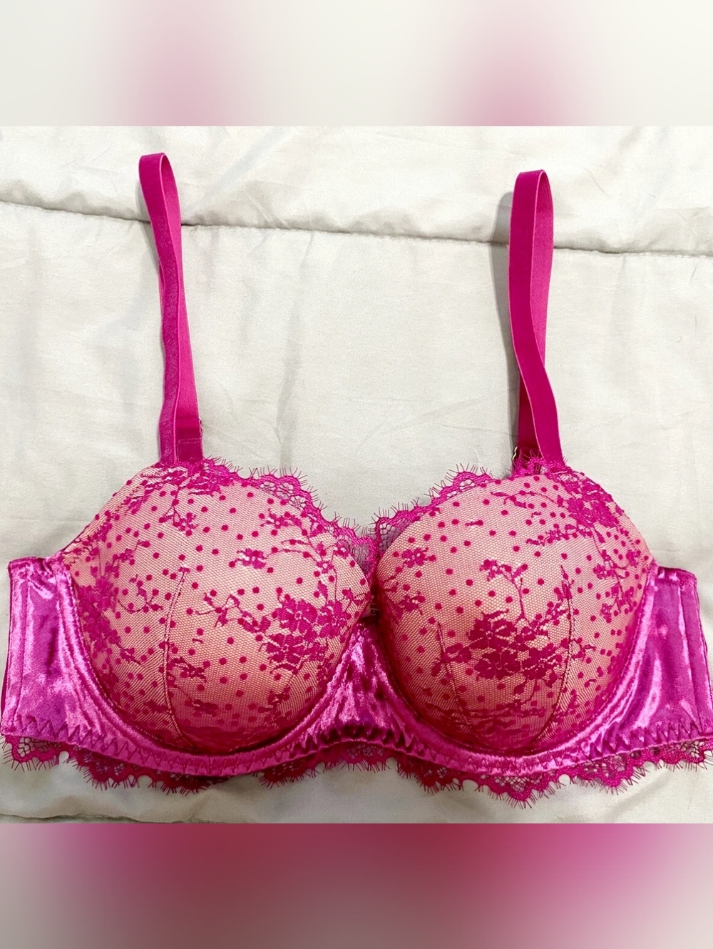 Victoria's Secret Dream Angels Bra.